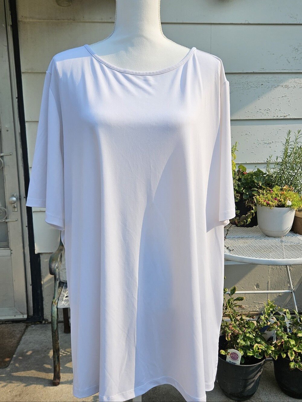 Susan Graver Liquid Knit Classic White Short Sleeve Top